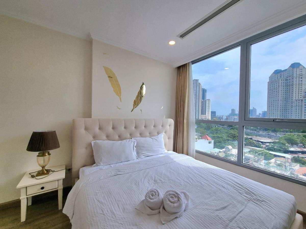Enay Apartment - Vinhomes Central Park - Landmark Ho Şi Min Dış mekan fotoğraf