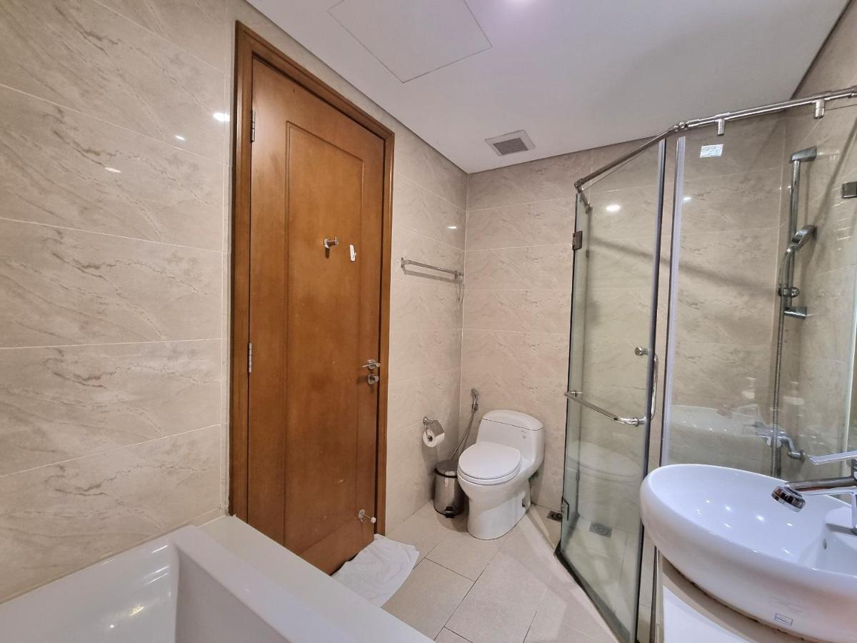 Enay Apartment - Vinhomes Central Park - Landmark Ho Şi Min Dış mekan fotoğraf