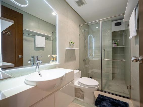 Enay Apartment - Vinhomes Central Park - Landmark Ho Şi Min Dış mekan fotoğraf
